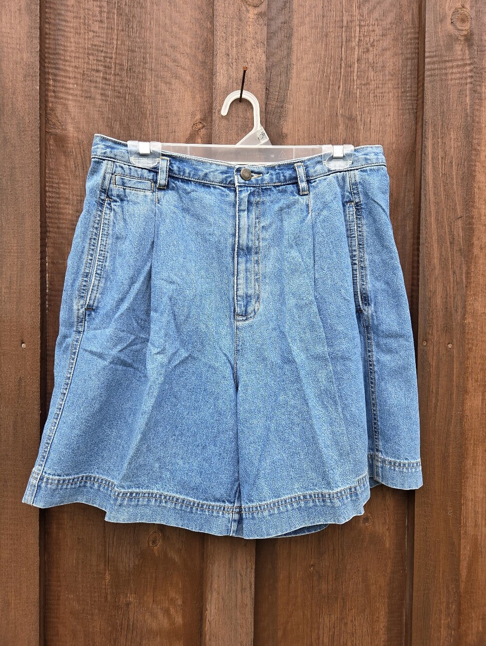 Vintage Lizwear Pleated Cotton Shorts